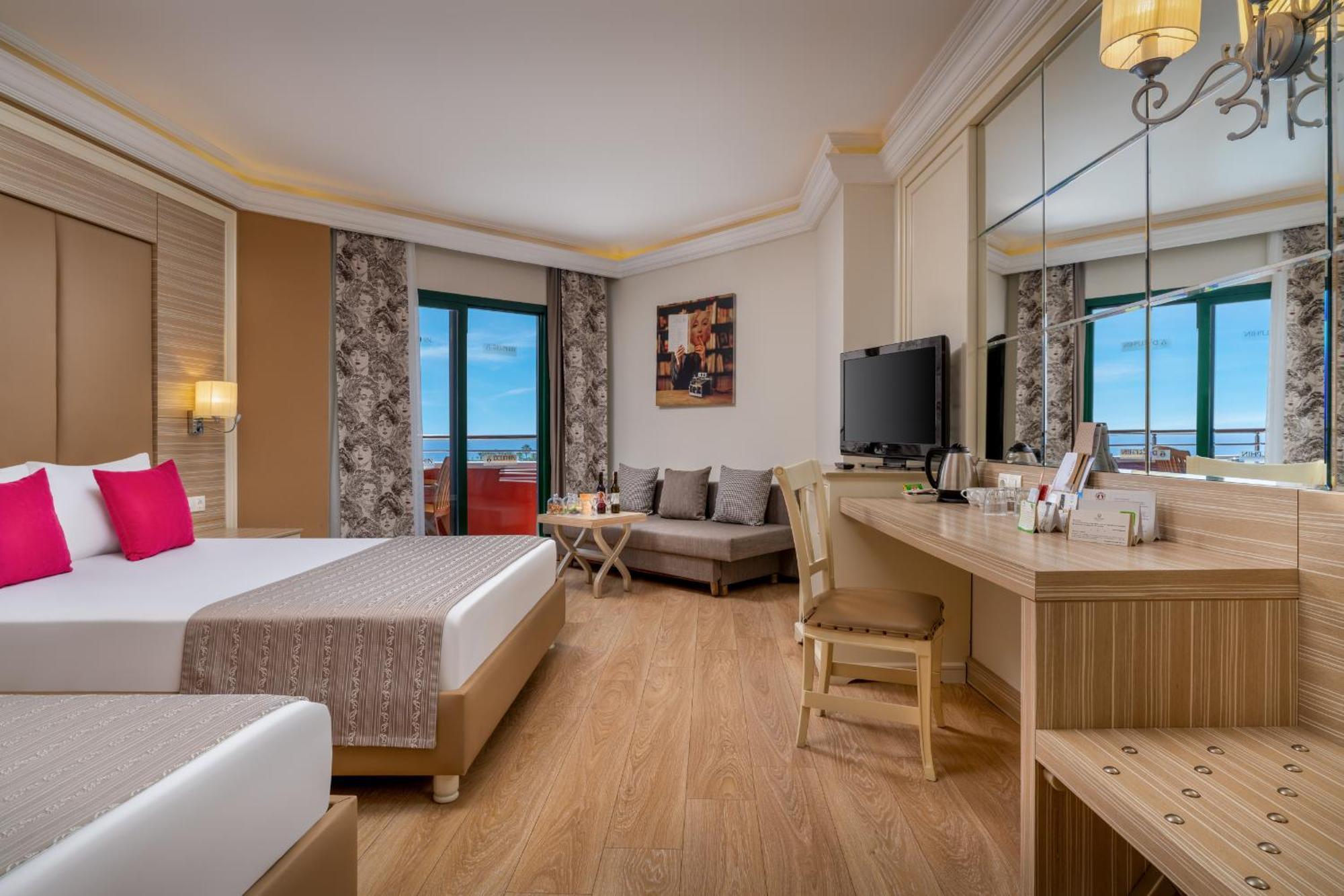 Standard Double or Twin Room Side Sea View